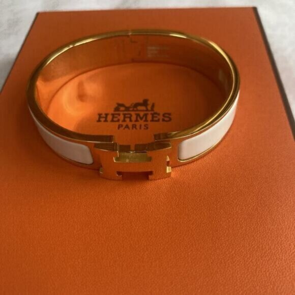 NWT Hermes Clic Enamel Bracelet Blanc White Gold, size Small - Picture 6 of 6